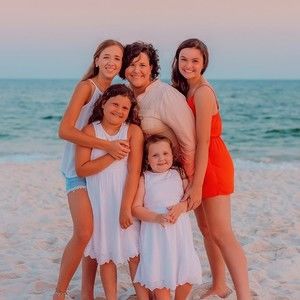 Meet your Posher, Becky